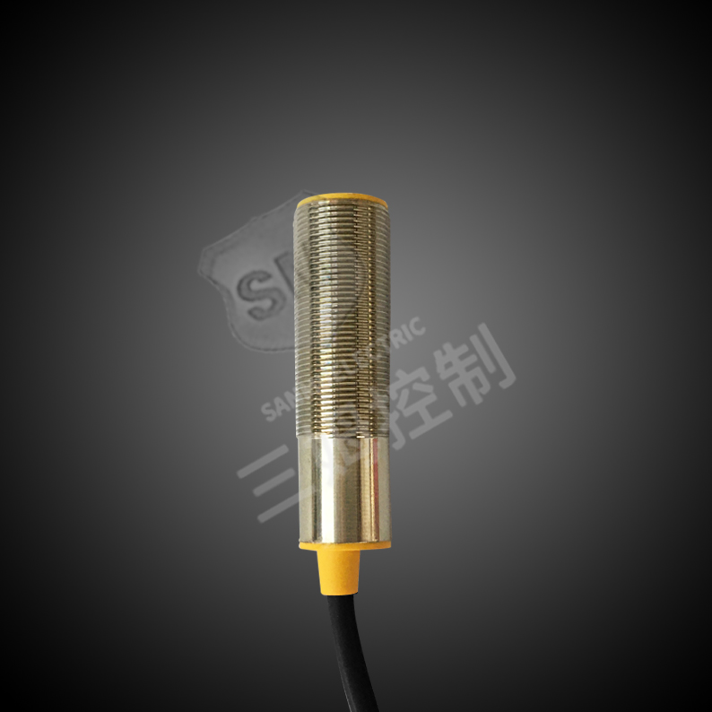 接近开关18